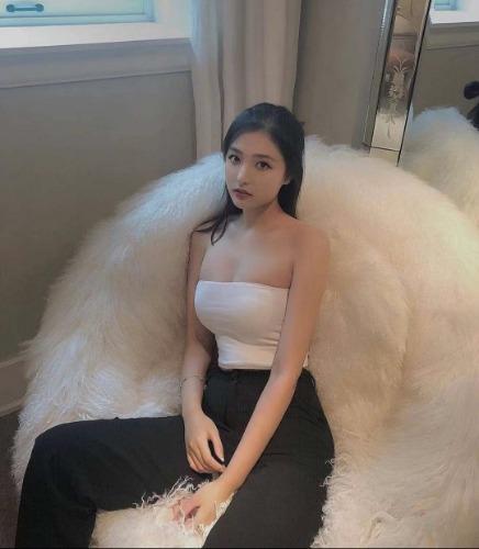 爆草兼职小美女，性价比超高